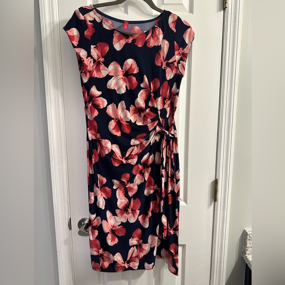 Women's Adjustable Side Tie Knee Length Printed Short Sleeve Maternity Dress
